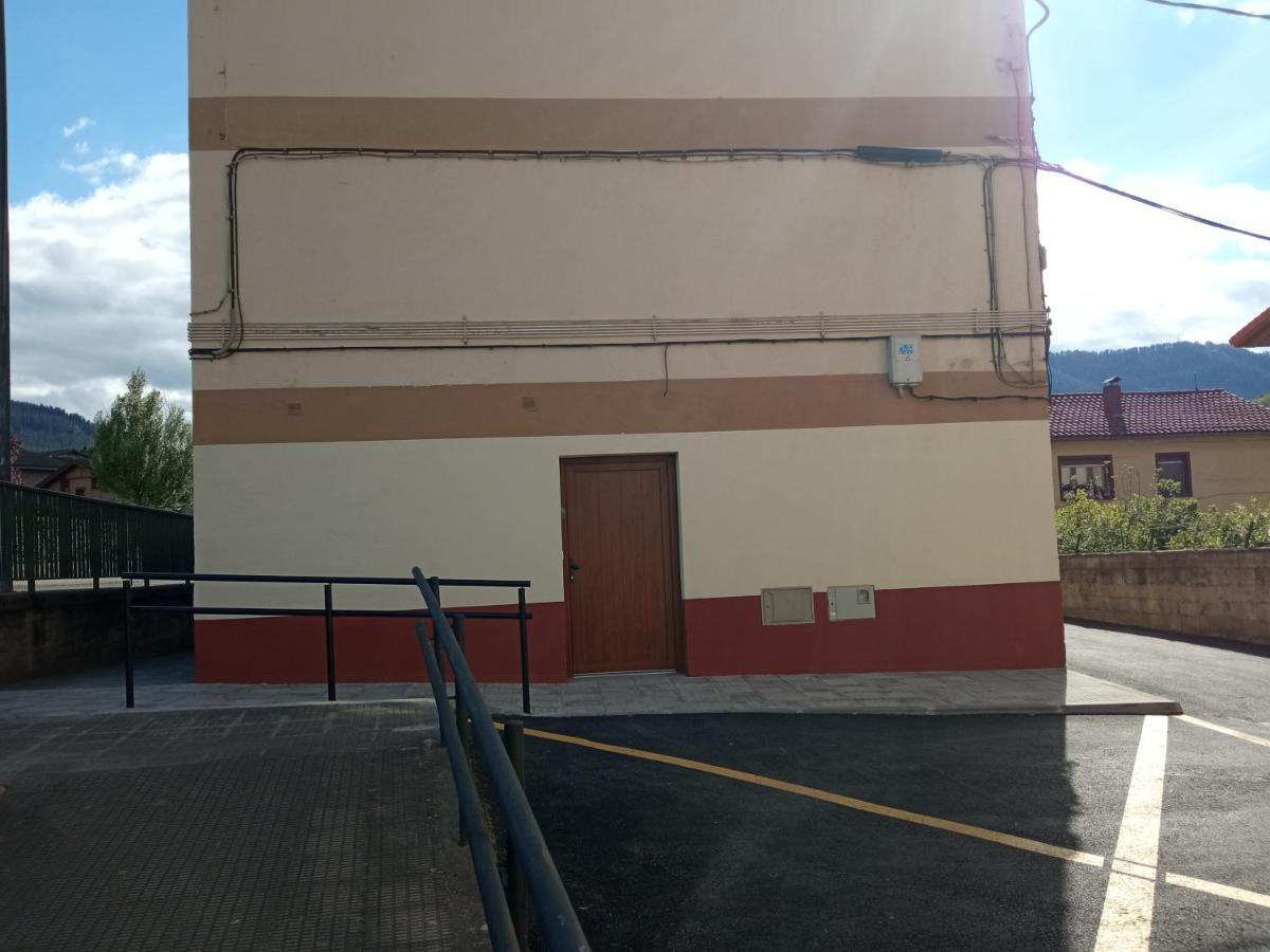 Eguretxea Apartamento Llodio Exterior foto